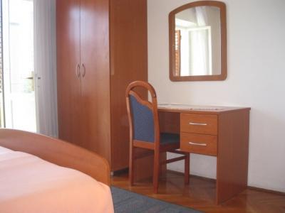 Kuca Skrabic Apartment Baska Voda Bagian luar foto